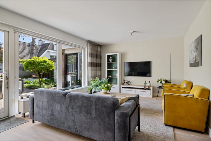 Foto 14 van Van Lingelaan 104