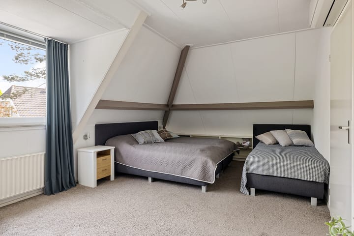 Foto 26 van Van Lingelaan 104