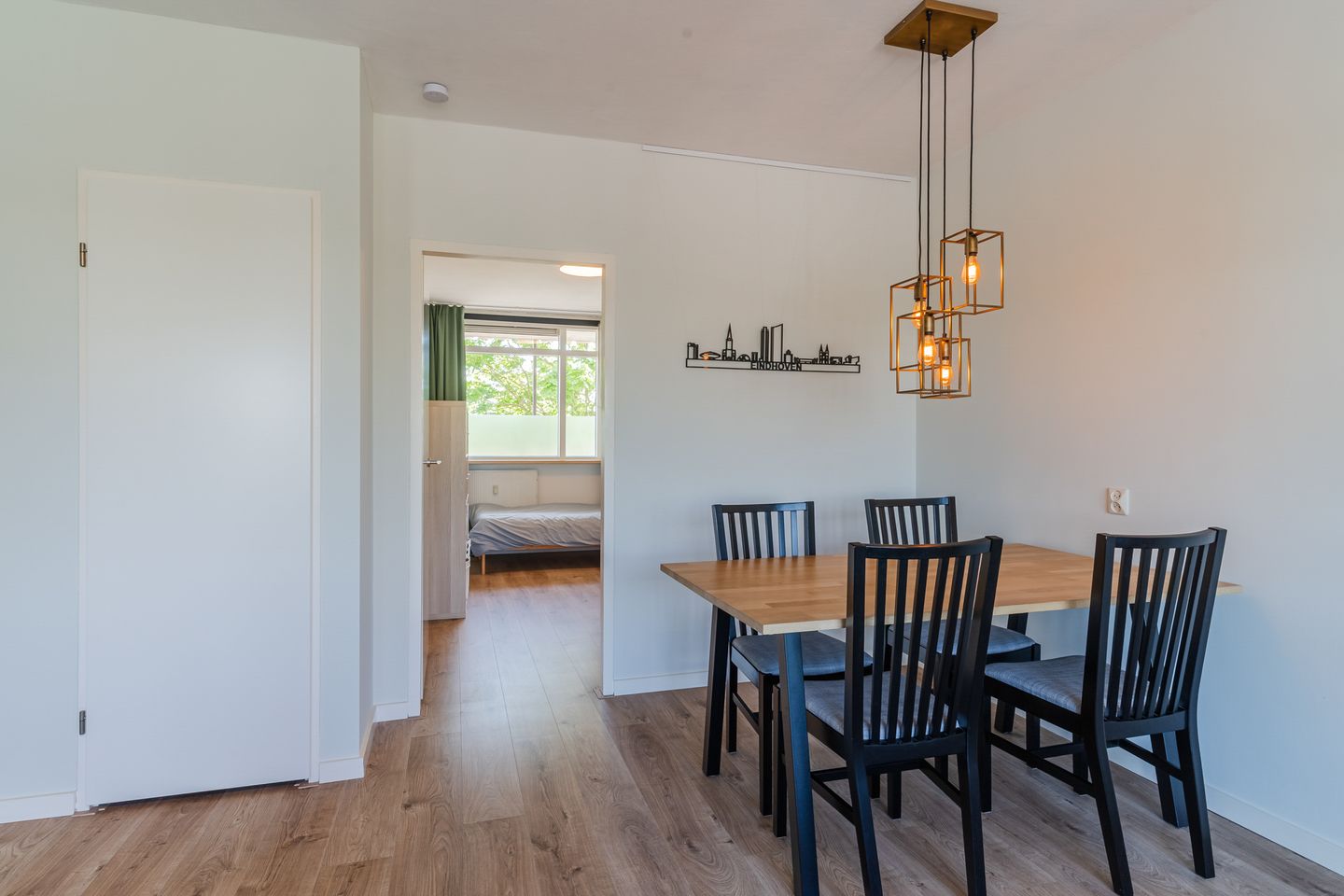 Foto 4 van Nederlandplein 13