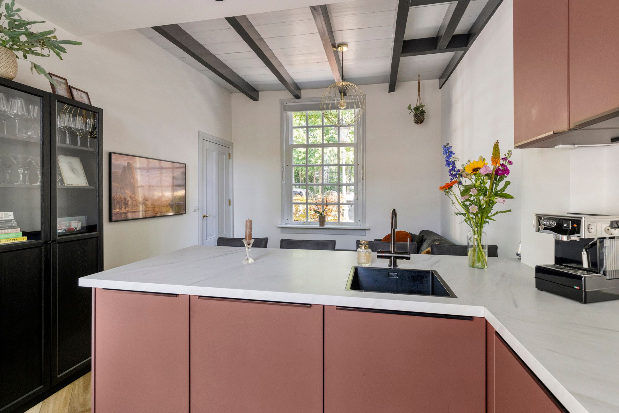 Foto 9 van Kerkplein 6