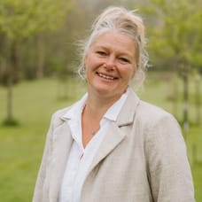 Annemieke Schöller-Baas - Commercieel Medewerker