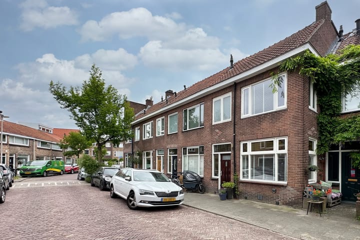Photo 1 of Herman Modedstraat 27