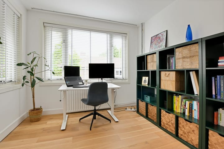 Photo 16 of Herman Modedstraat 27