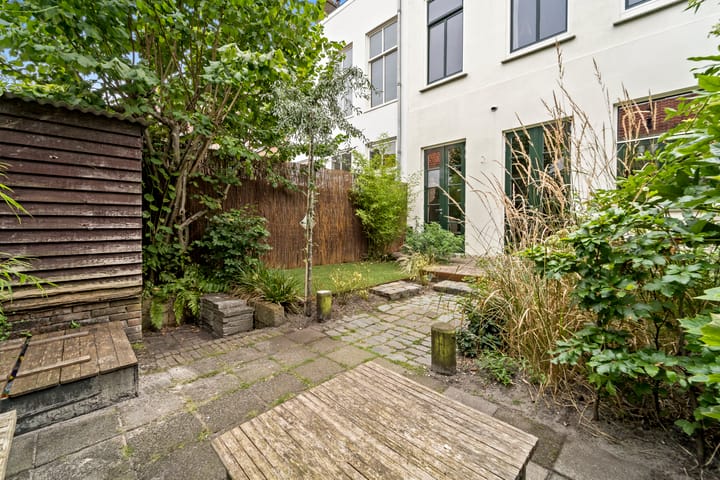 Foto 18 van 2e De Riemerstraat 93