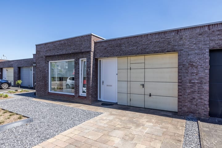 Foto 1 van Ernest Claesstraat 3