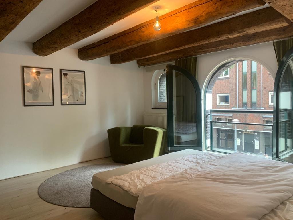 Foto 9 van Nieuwe Uilenburgerstraat 7-F