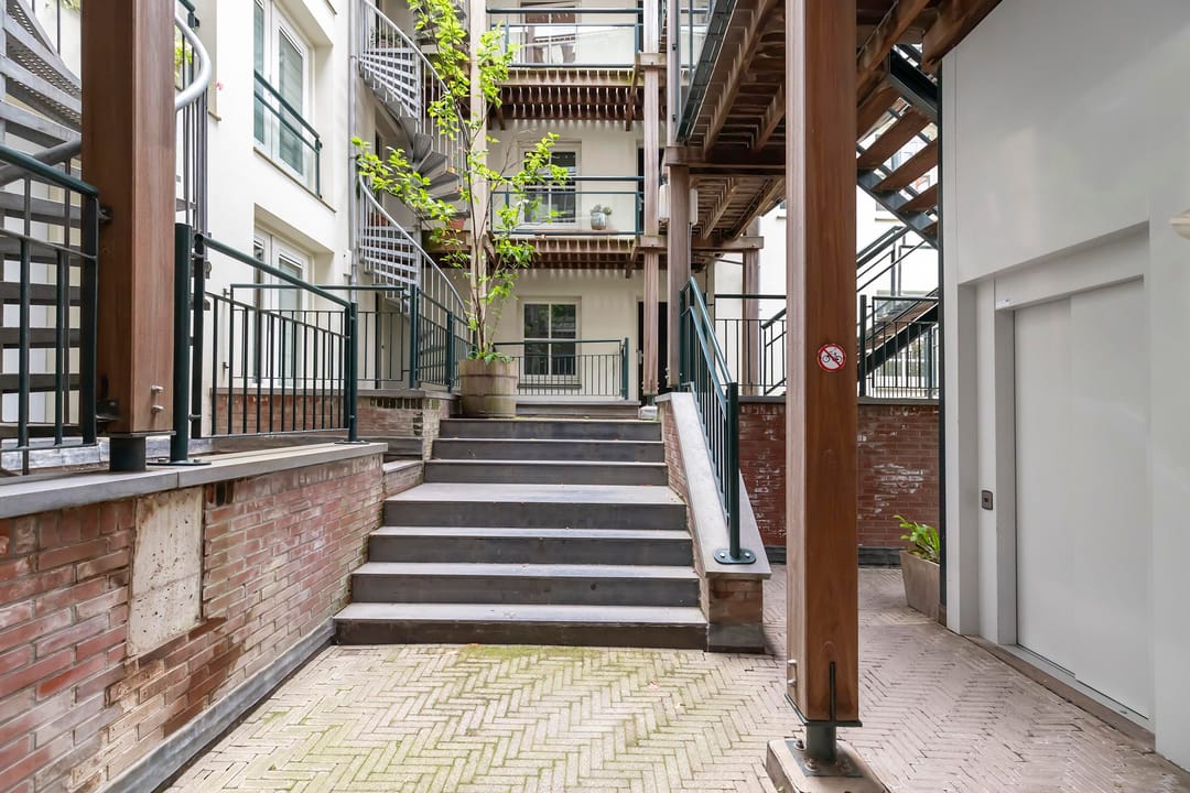 Foto 2 van Nieuwe Uilenburgerstraat 7-F