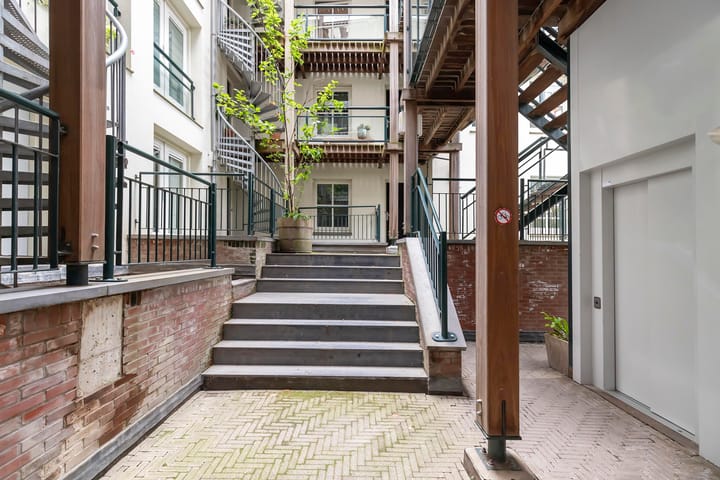 Foto 2 van Nieuwe Uilenburgerstraat 7-F