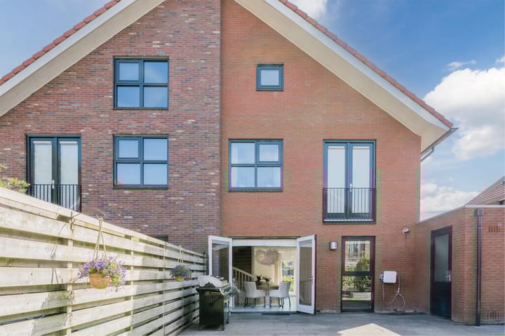 Foto 7 van Eppie Bultsmastraat 9