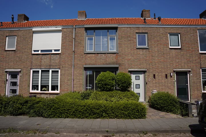 Mr. J.E. Risseeuwstraat 15