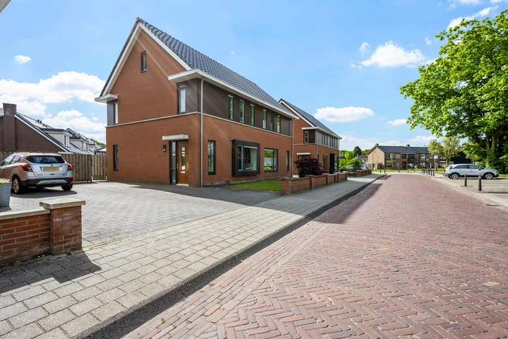 Foto 1 van Drostenstraat 28