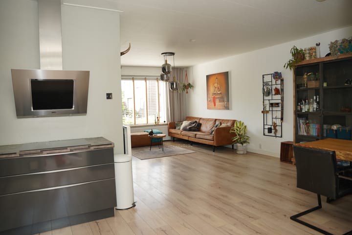 Foto 10 van Mr. J.E. Risseeuwstraat 15