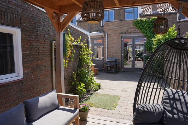 Foto 31 van Mr. J.E. Risseeuwstraat 15