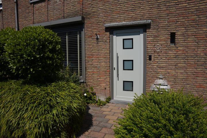 Foto 36 van Mr. J.E. Risseeuwstraat 15