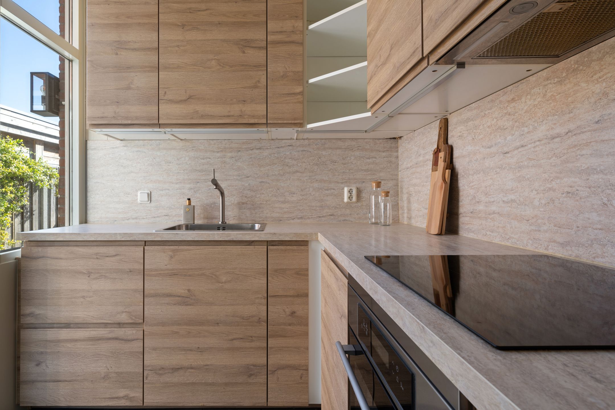 Photo 3 of Torenvalk 143-A