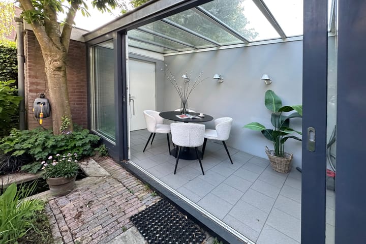 Foto 14 van Van Lidth de Jeudestraat 7