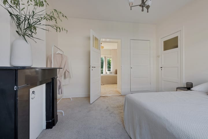 Foto 17 van Van Lidth de Jeudestraat 7