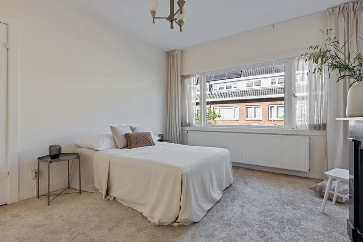 Foto 21 van Van Lidth de Jeudestraat 7