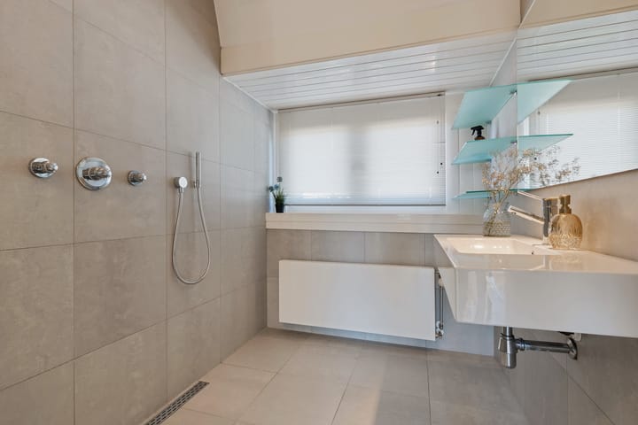 Foto 32 van Van Lidth de Jeudestraat 7