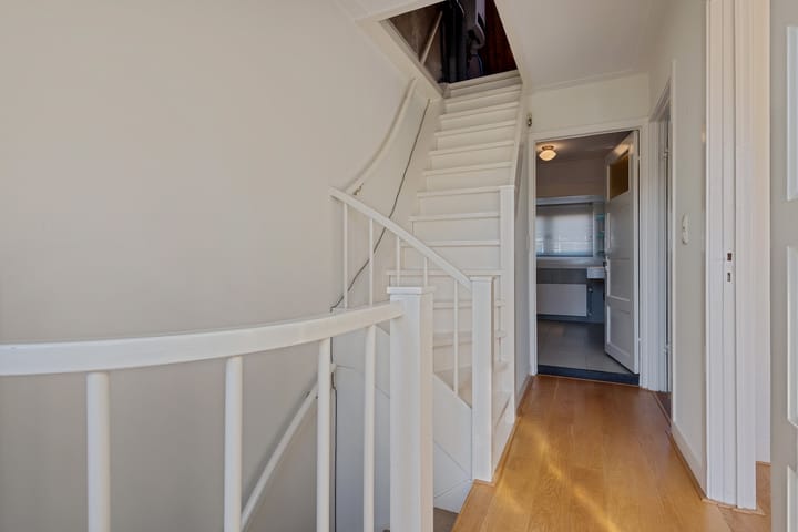 Foto 34 van Van Lidth de Jeudestraat 7