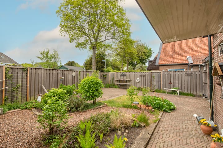 Foto 38 van Tuindorpweg 1