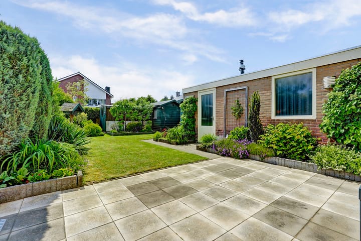 Foto 21 van Wethouder Bruensstraat 7