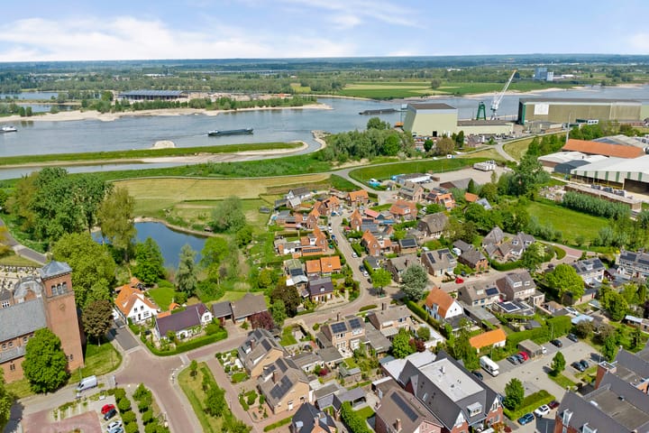 Foto 29 van Wethouder Bruensstraat 7