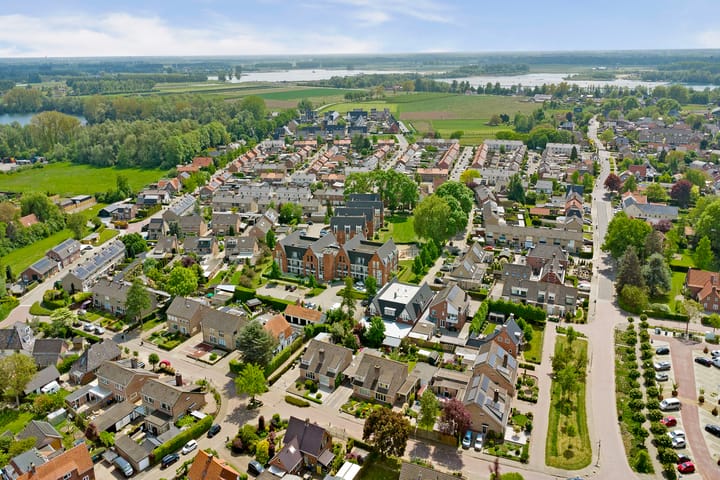 Foto 31 van Wethouder Bruensstraat 7