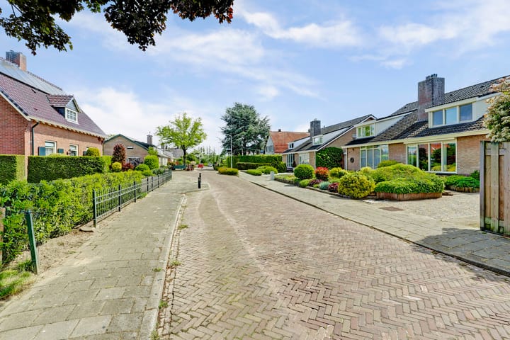 Foto 32 van Wethouder Bruensstraat 7