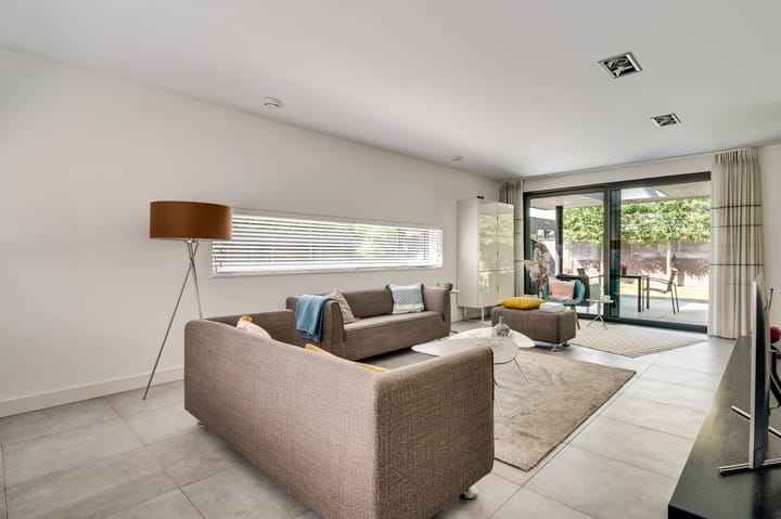 Photo 9 of Burgemeester Geurtslaan 36