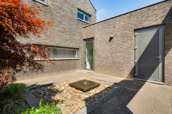 Photo 42 of Burgemeester Geurtslaan 36