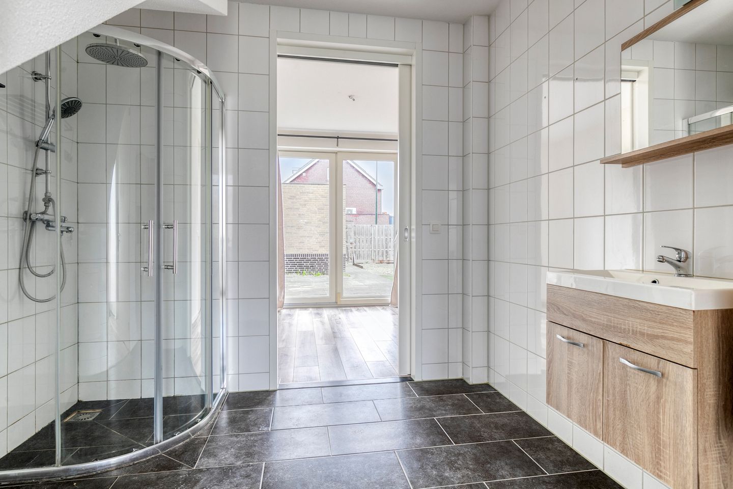 Foto 19 van Dokter Bernhardistraat 16