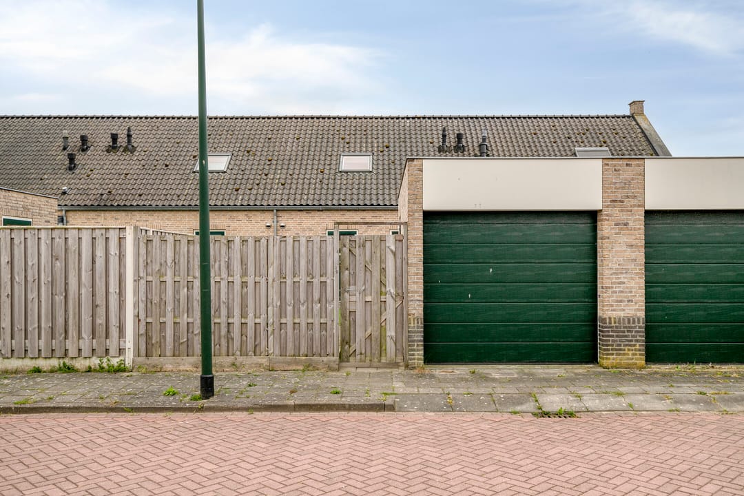 Foto 41 van Dokter Bernhardistraat 16