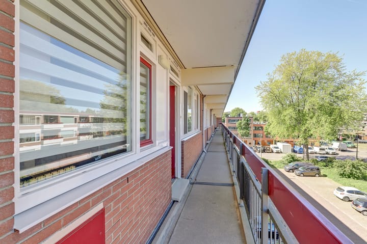 Foto 7 van Chrysantstraat 82