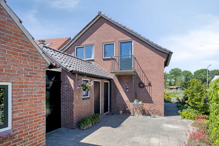 Foto 22 van Almelosestraat 49-A