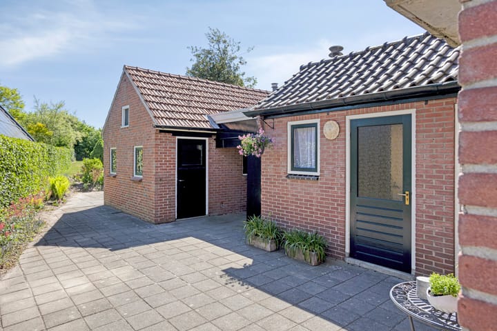 Foto 23 van Almelosestraat 49-A