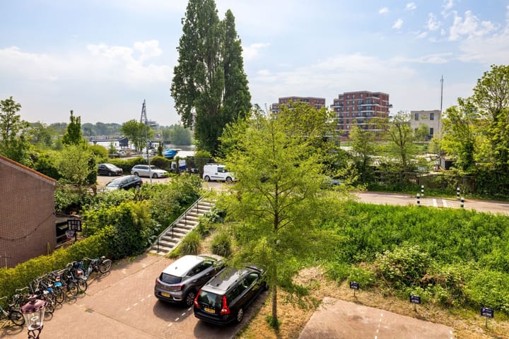 Foto 48 van De Leggende Osstraat 9