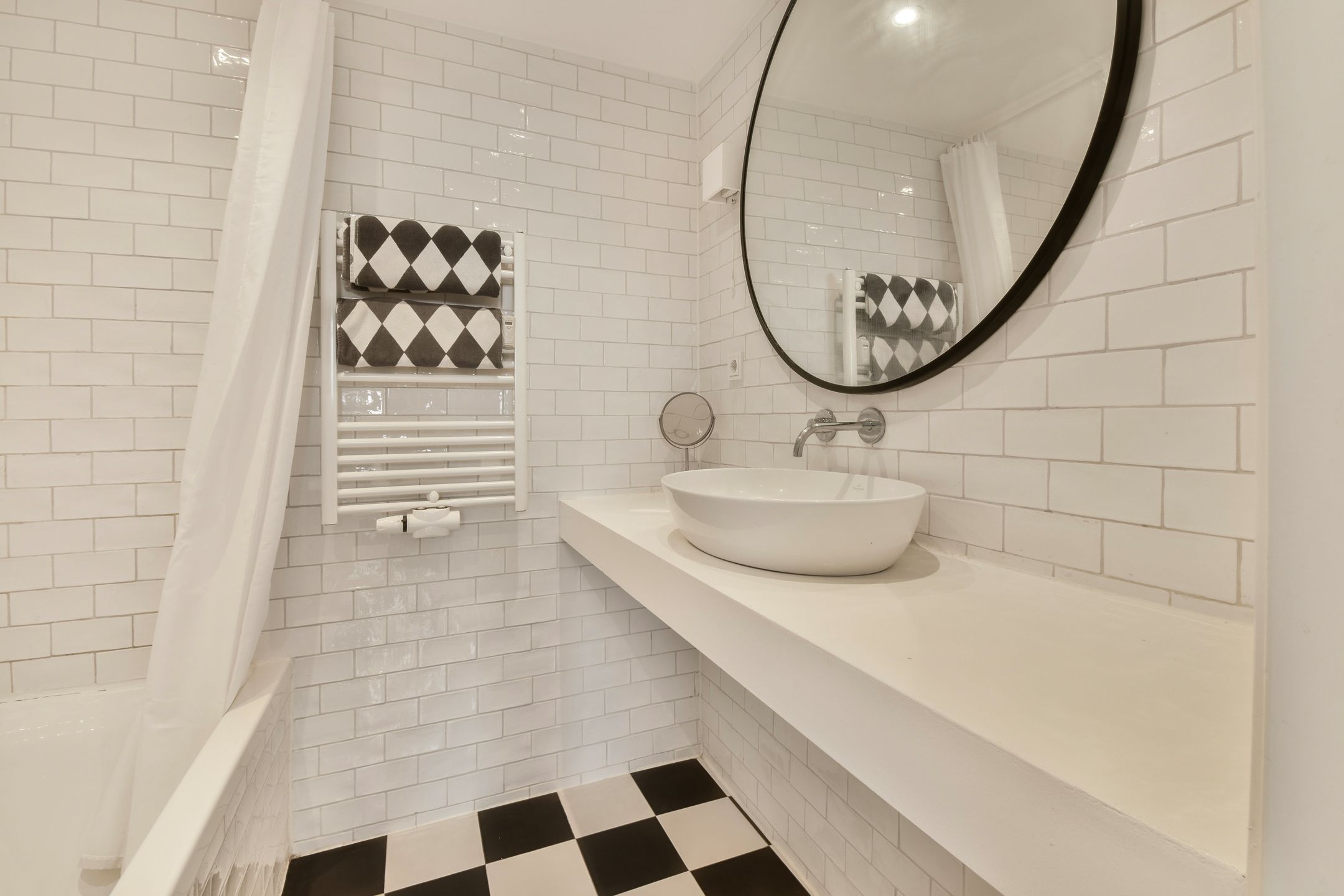 Photo 21 of Van Leijenberghlaan 391-4