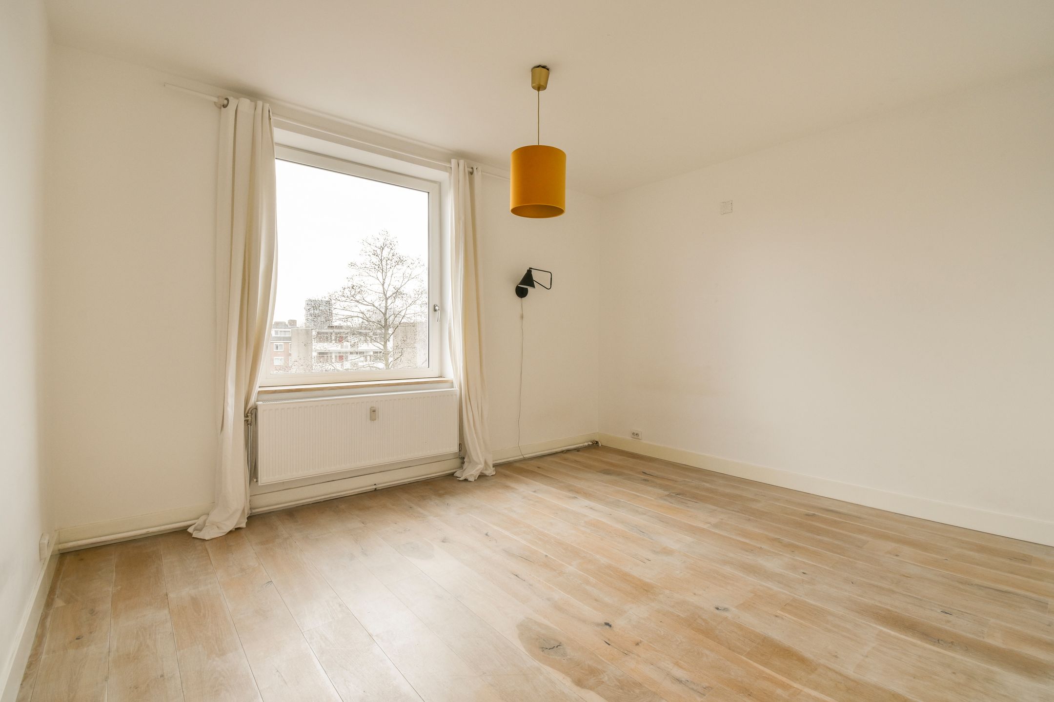 Photo 24 of Van Leijenberghlaan 391-4