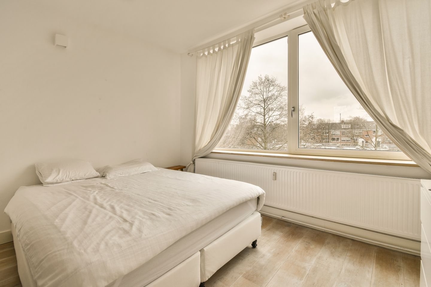 Photo 19 of Van Leijenberghlaan 391-4