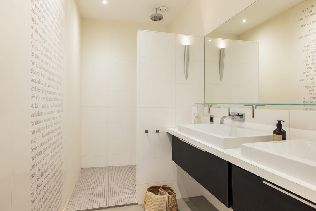 Foto 32 van Vierwindenstraat 143