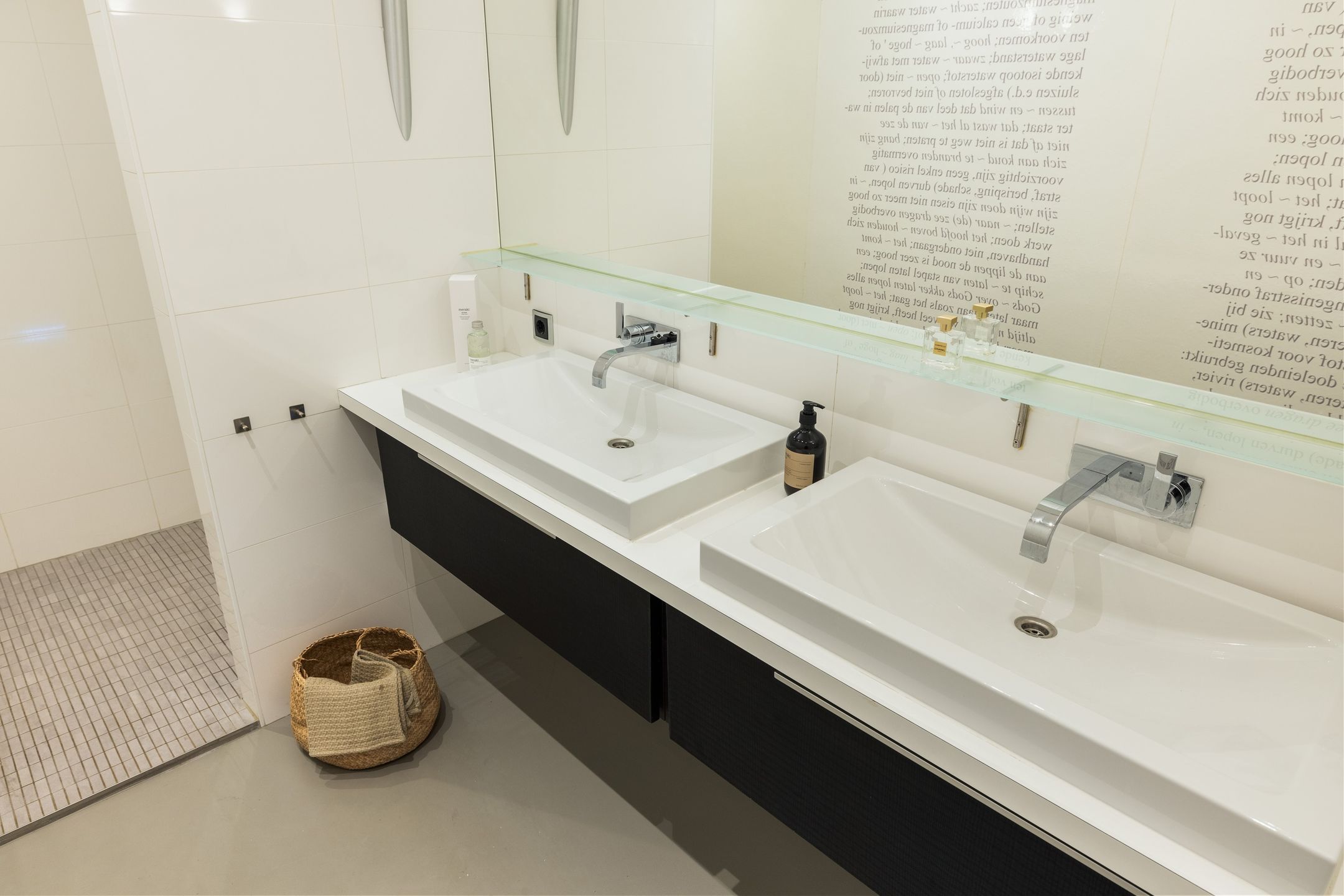 Foto 33 van Vierwindenstraat 143