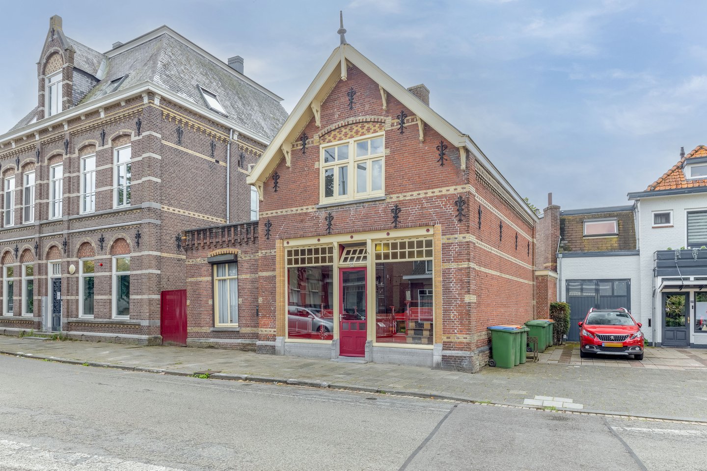 View photo 3 of Liesbosstraat 25
