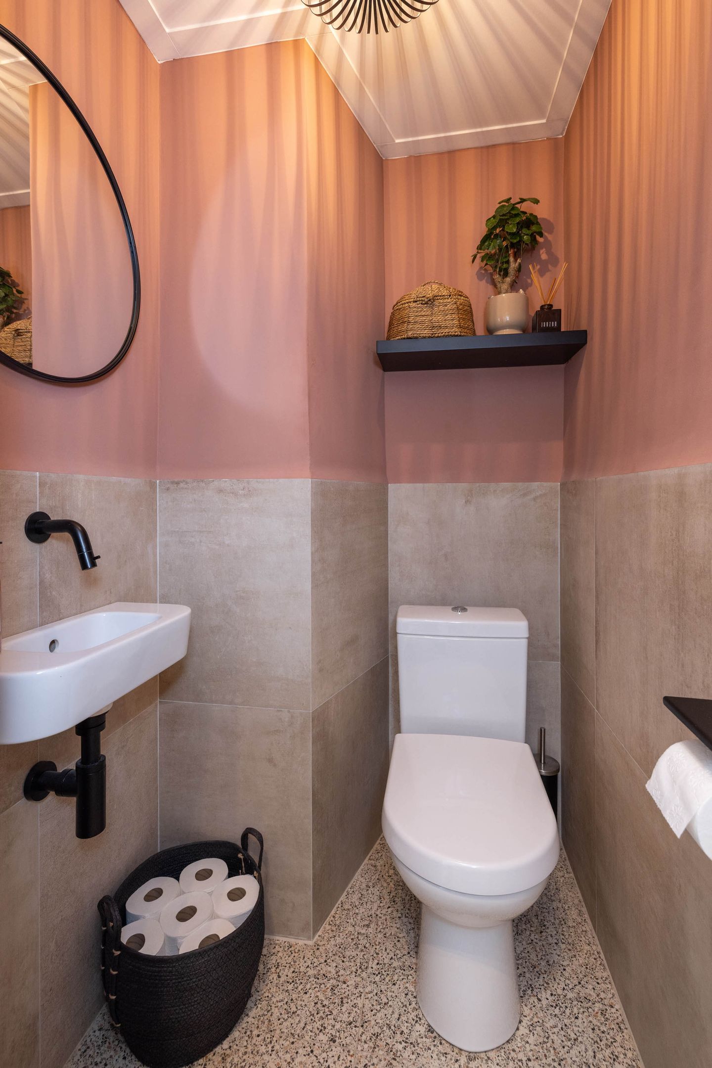 Foto 19 van Stadsmatenstraat 1-403