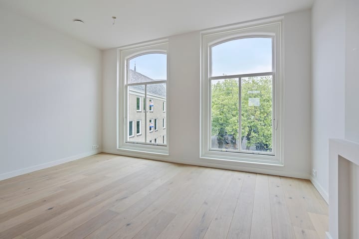 Photo 14 of Brabantse Turfmarkt 93-A