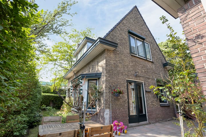 Foto 1 van P.J. Blokstraat 2