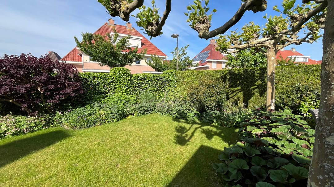 Photo 47 of Meander 34