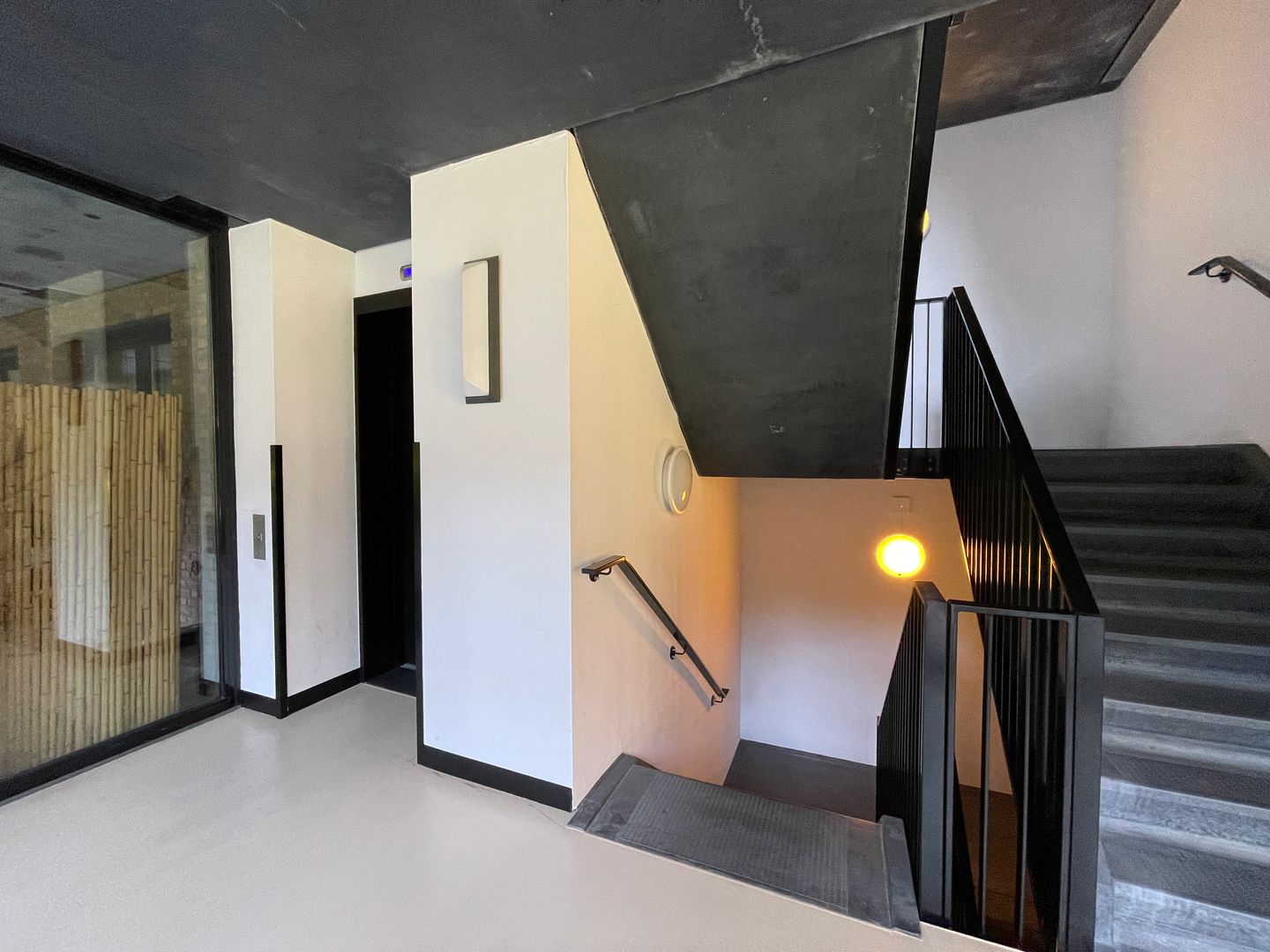 Photo 5 of Vredenburg 51