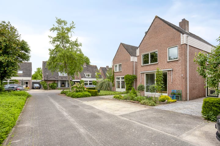 Foto 1 van Helster 3