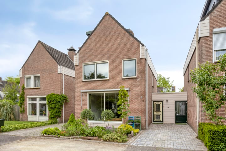 Foto 2 van Helster 3